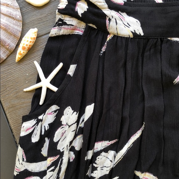 🌴☀️O’Neill MERIN FLORAL SKIRT☀️🌴 - Picture 4 of 8